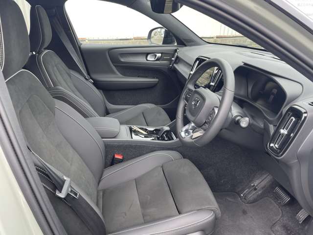 ボルボ ＸＣ４０リチャージ アルティメット シングルモーター R5年 (東北) 99