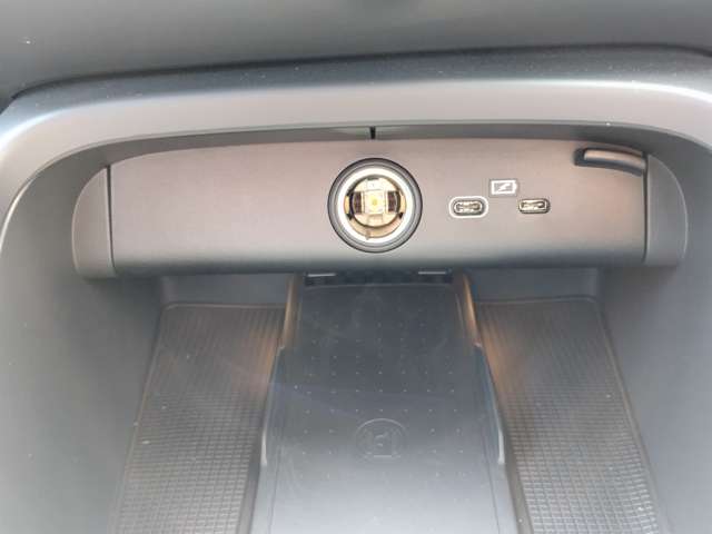 ボルボ ＸＣ４０リチャージ アルティメット シングルモーター R5年 (東北) 99