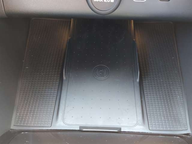 ボルボ ＸＣ４０リチャージ アルティメット シングルモーター R5年 (東北) 99