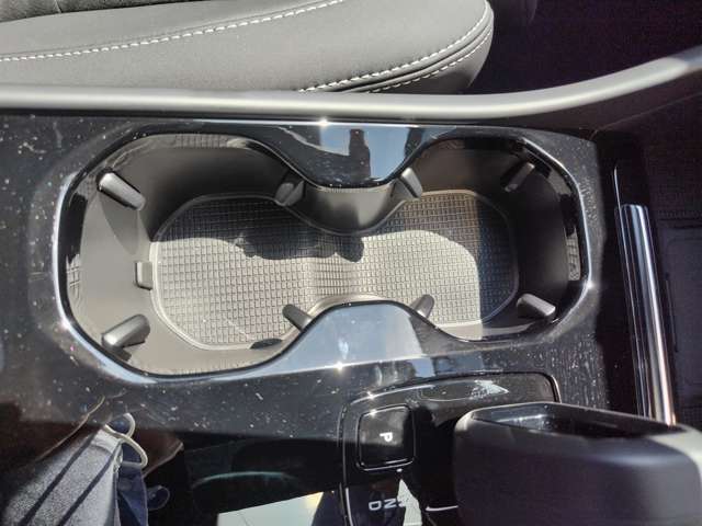 ボルボ ＸＣ４０リチャージ アルティメット シングルモーター R5年 (東北) 99