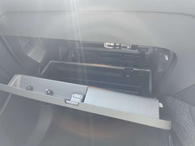 ボルボ ＸＣ４０リチャージ アルティメット シングルモーター R5年 (東北) 99