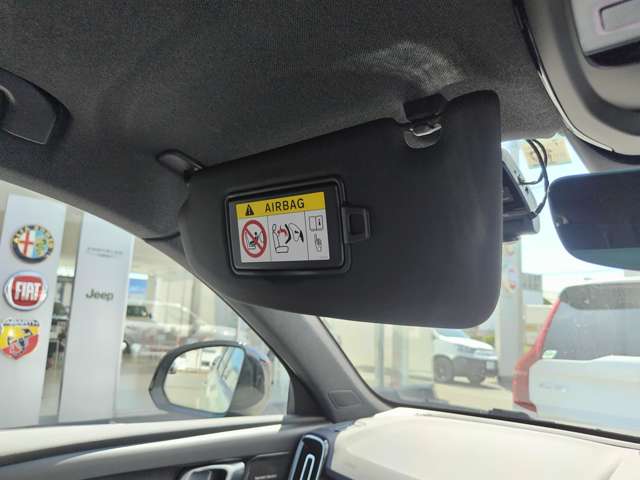 ボルボ ＸＣ４０リチャージ アルティメット シングルモーター R5年 (東北) 99