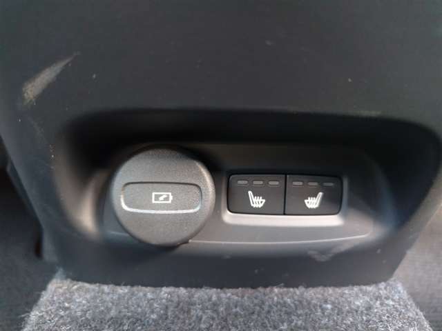 ボルボ ＸＣ４０リチャージ アルティメット シングルモーター R5年 (東北) 99