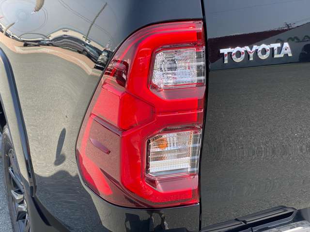 トヨタ ハイラックス ２．４ Ｚ ＧＲスポーツ ディーゼルターボ ４ＷＤ R7年 (九州・沖縄) 99