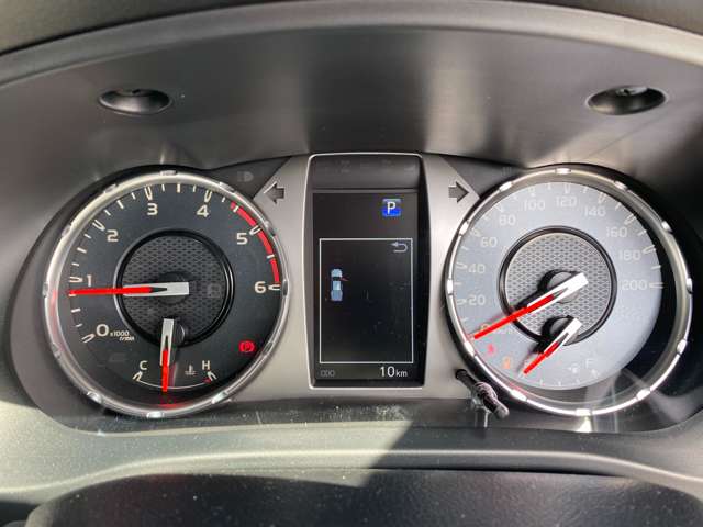 トヨタ ハイラックス ２．４ Ｚ ＧＲスポーツ ディーゼルターボ ４ＷＤ R7年 (九州・沖縄) 99