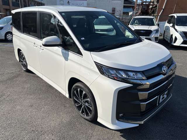 トヨタ ノア １．８ ハイブリッド Ｓ－Ｚ R6年 (近畿) 99