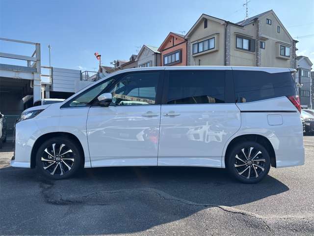 トヨタ ノア １．８ ハイブリッド Ｓ－Ｚ R6年 (近畿) 99