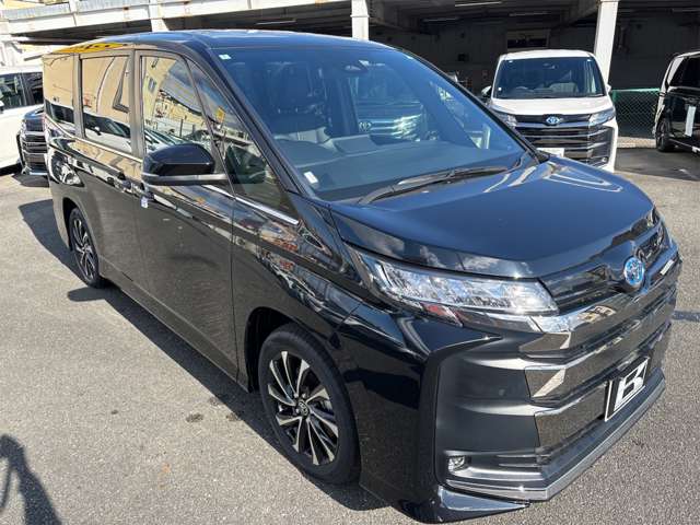 トヨタ ノア １．８ ハイブリッド Ｓ－Ｚ R6年 (近畿) 99