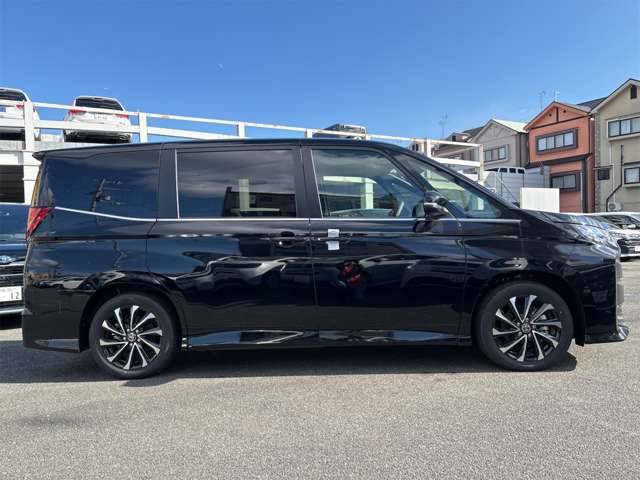 トヨタ ノア １．８ ハイブリッド Ｓ－Ｚ R6年 (近畿) 99