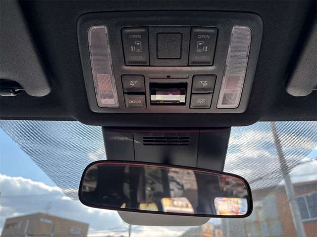 トヨタ ノア １．８ ハイブリッド Ｓ－Ｚ R6年 (近畿) 99