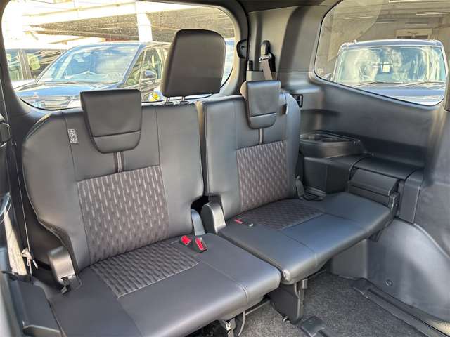 トヨタ ノア １．８ ハイブリッド Ｓ－Ｚ R6年 (近畿) 99