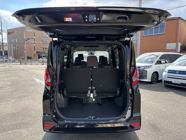 トヨタ ノア １．８ ハイブリッド Ｓ－Ｚ R6年 (近畿) 99