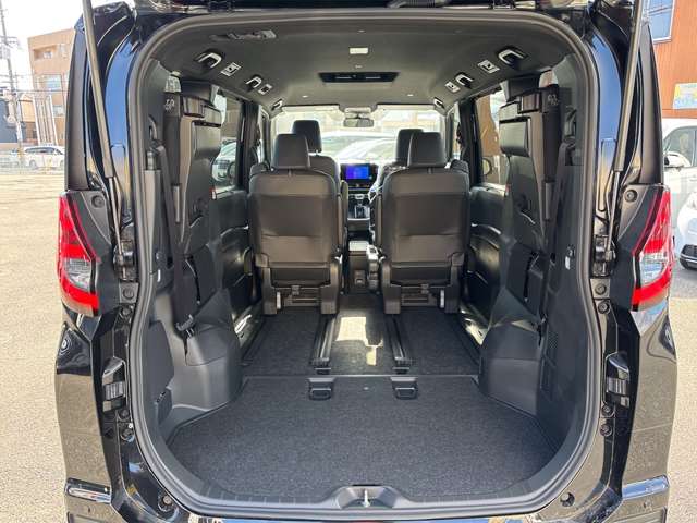 トヨタ ノア １．８ ハイブリッド Ｓ－Ｚ R6年 (近畿) 99