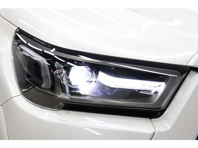 トヨタ ハイラックス ２．４ Ｚ ＧＲスポーツ ディーゼルターボ ４ＷＤ R6年 (東海) 99