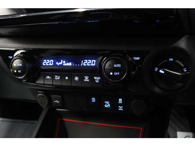 トヨタ ハイラックス ２．４ Ｚ ＧＲスポーツ ディーゼルターボ ４ＷＤ R6年 (東海) 99