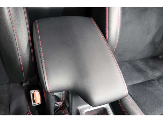 トヨタ ハイラックス ２．４ Ｚ ＧＲスポーツ ディーゼルターボ ４ＷＤ R6年 (東海) 99