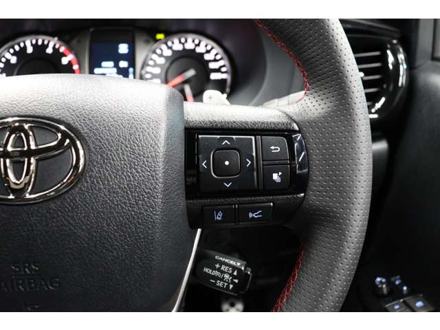 トヨタ ハイラックス ２．４ Ｚ ＧＲスポーツ ディーゼルターボ ４ＷＤ R6年 (東海) 99