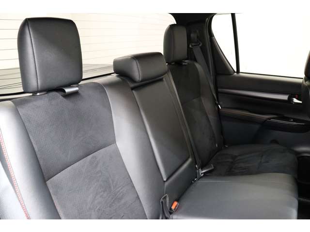 トヨタ ハイラックス ２．４ Ｚ ＧＲスポーツ ディーゼルターボ ４ＷＤ R6年 (東海) 99