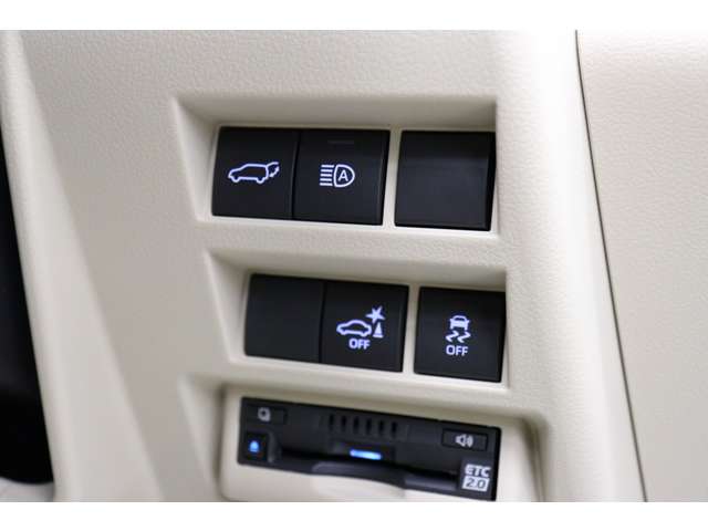 トヨタ ランドクルーザー ３．５ ＺＸ ４ＷＤ R5年 (東海) 99