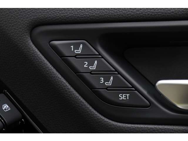 トヨタ ランドクルーザー ３．５ ＺＸ ４ＷＤ R5年 (東海) 99