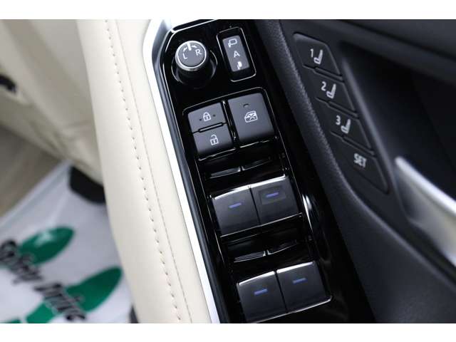 トヨタ ランドクルーザー ３．５ ＺＸ ４ＷＤ R5年 (東海) 99