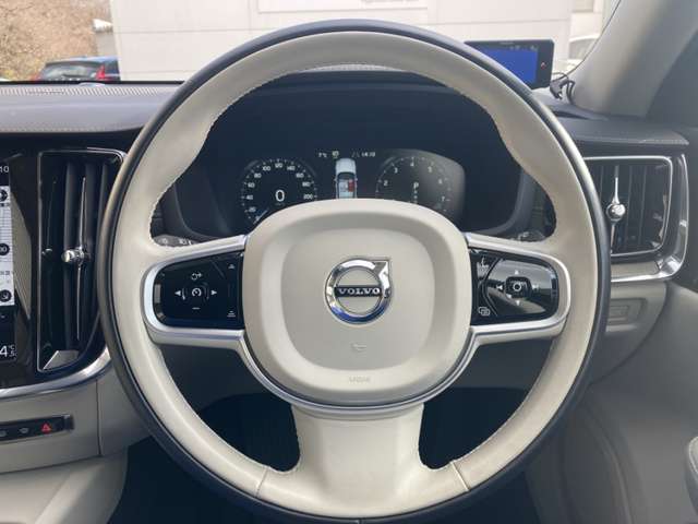 ボルボ Ｖ６０ Ｔ５　インスクリプション H30年 (東北) 99