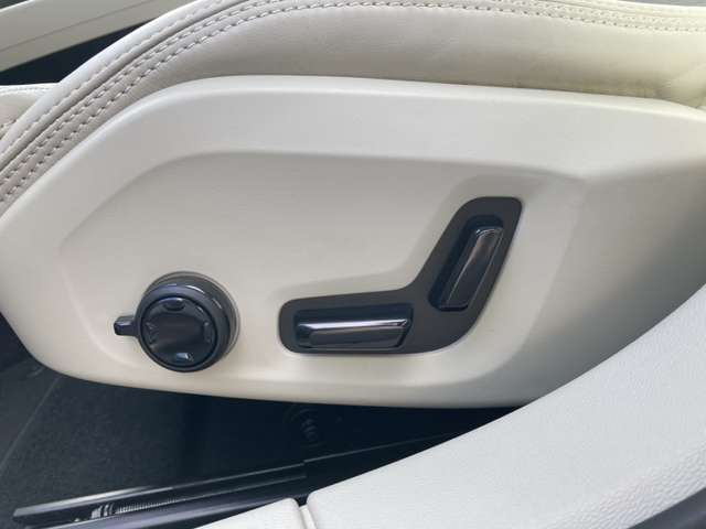 ボルボ Ｖ６０ Ｔ５　インスクリプション H30年 (東北) 99