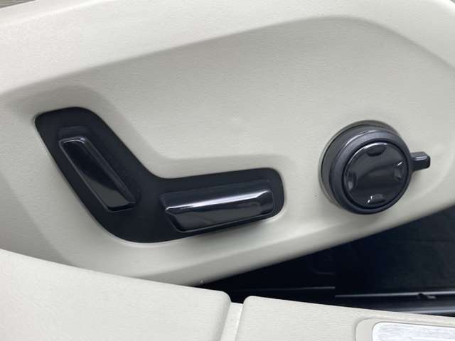 ボルボ Ｖ６０ Ｔ５　インスクリプション H30年 (東北) 99