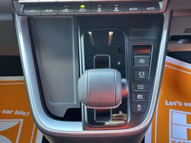 トヨタ ノア １．８ ハイブリッド Ｓ－Ｚ R6年 (近畿) 99