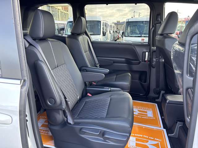 トヨタ ノア １．８ ハイブリッド Ｓ－Ｚ R6年 (近畿) 99