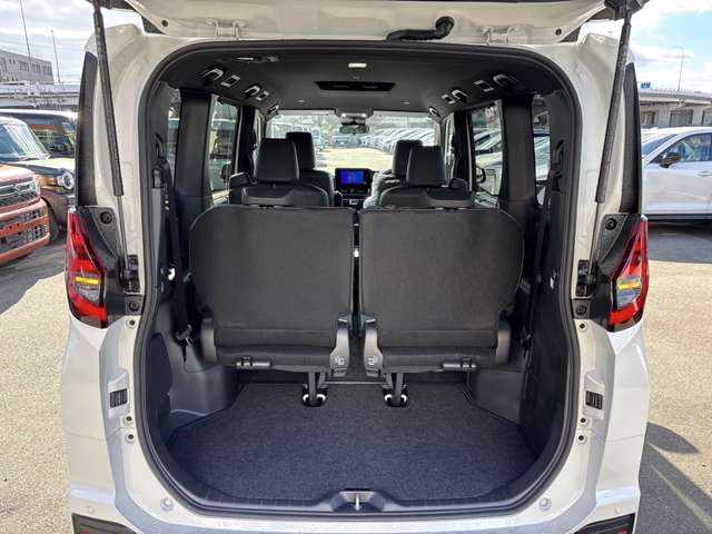 トヨタ ノア １．８ ハイブリッド Ｓ－Ｚ R6年 (近畿) 99