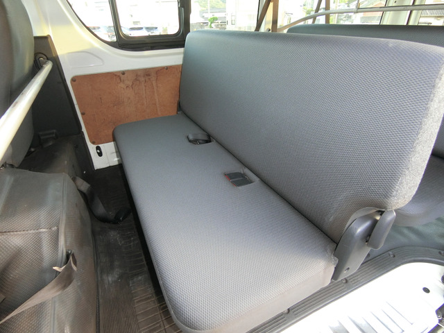 トヨタ ハイエースバン ２．０ ＤＸ ロング R1年 (中国) 99