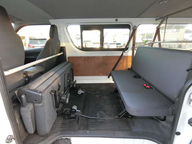 トヨタ ハイエースバン ２．０ ＤＸ ロング R1年 (中国) 99