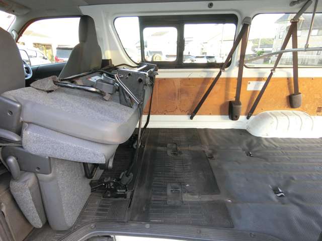 トヨタ ハイエースバン ２．０ ＤＸ ロング R1年 (中国) 99