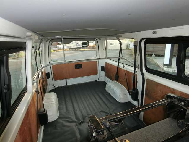 トヨタ ハイエースバン ２．０ ＤＸ ロング R1年 (中国) 99