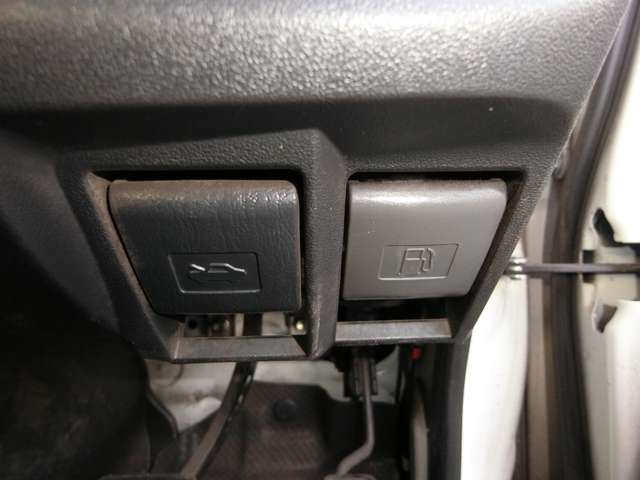 トヨタ ハイエースバン ２．０ ＤＸ ロング R1年 (中国) 99