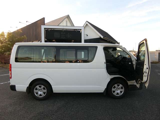 トヨタ ハイエースバン ２．０ ＤＸ ロング R1年 (中国) 99