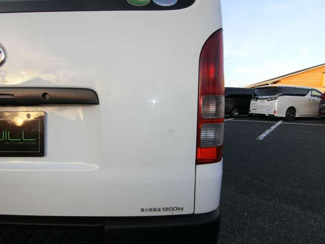 トヨタ ハイエースバン ２．０ ＤＸ ロング R1年 (中国) 99