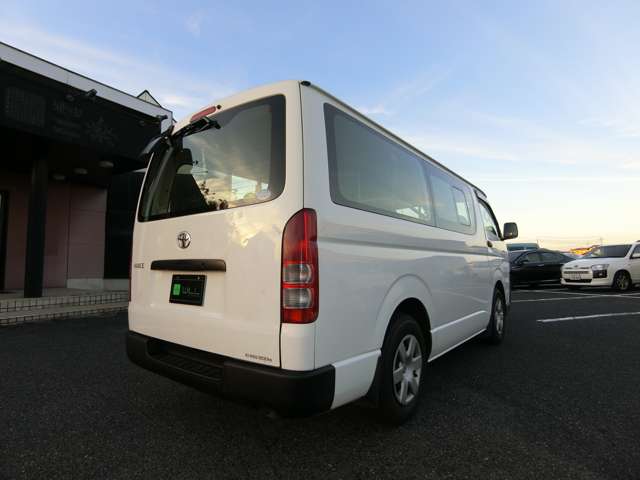トヨタ ハイエースバン ２．０ ＤＸ ロング R1年 (中国) 99