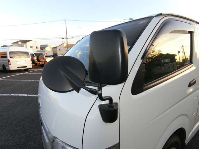 トヨタ ハイエースバン ２．０ ＤＸ ロング R1年 (中国) 99