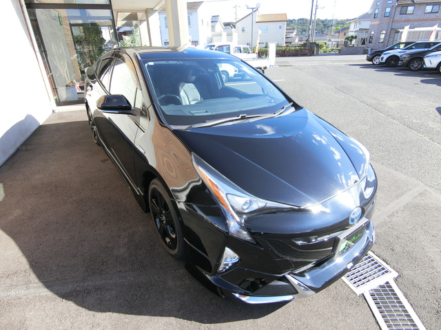 トヨタ プリウス １．８ Ａ ツーリングセレクション H28年 (中国) 99