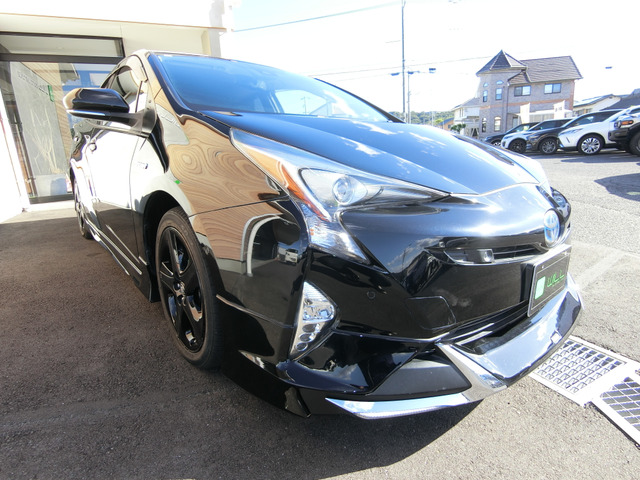 トヨタ プリウス １．８ Ａ ツーリングセレクション H28年 (中国) 99