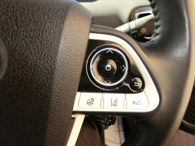 トヨタ プリウス １．８ Ａ ツーリングセレクション H28年 (中国) 99