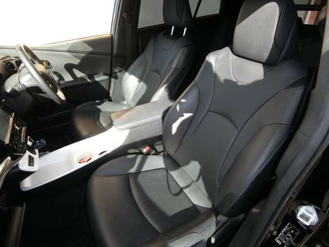 トヨタ プリウス １．８ Ａ ツーリングセレクション H28年 (中国) 99