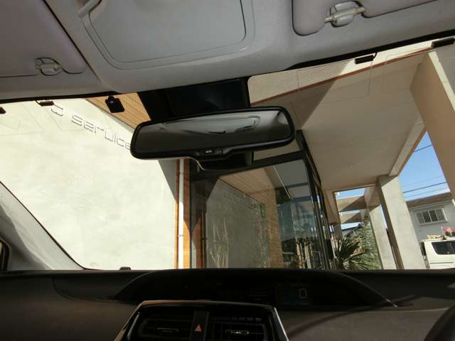 トヨタ プリウス １．８ Ａ ツーリングセレクション H28年 (中国) 99