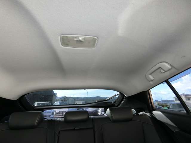 トヨタ プリウス １．８ Ａ ツーリングセレクション H28年 (中国) 99