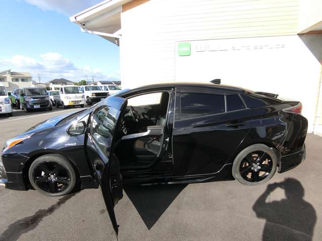 トヨタ プリウス １．８ Ａ ツーリングセレクション H28年 (中国) 99