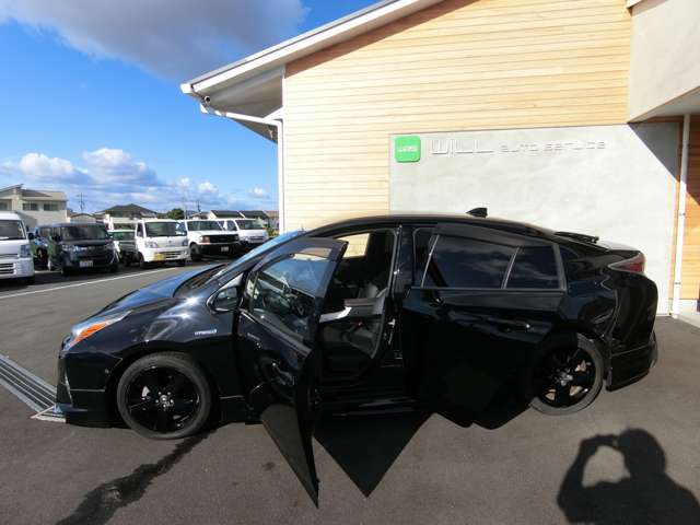 トヨタ プリウス １．８ Ａ ツーリングセレクション H28年 (中国) 99