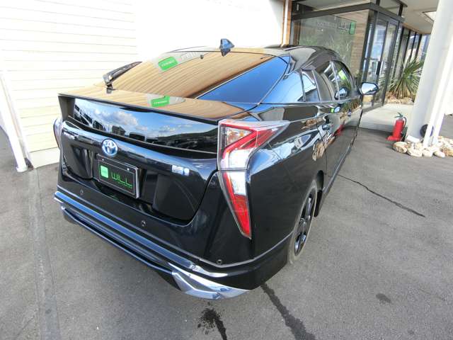 トヨタ プリウス １．８ Ａ ツーリングセレクション H28年 (中国) 99