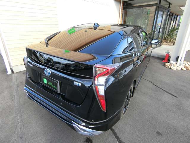 トヨタ プリウス １．８ Ａ ツーリングセレクション H28年 (中国) 99